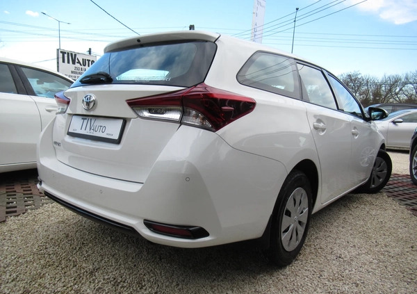 Toyota Auris cena 47896 przebieg: 59450, rok produkcji 2018 z Milanówek małe 154